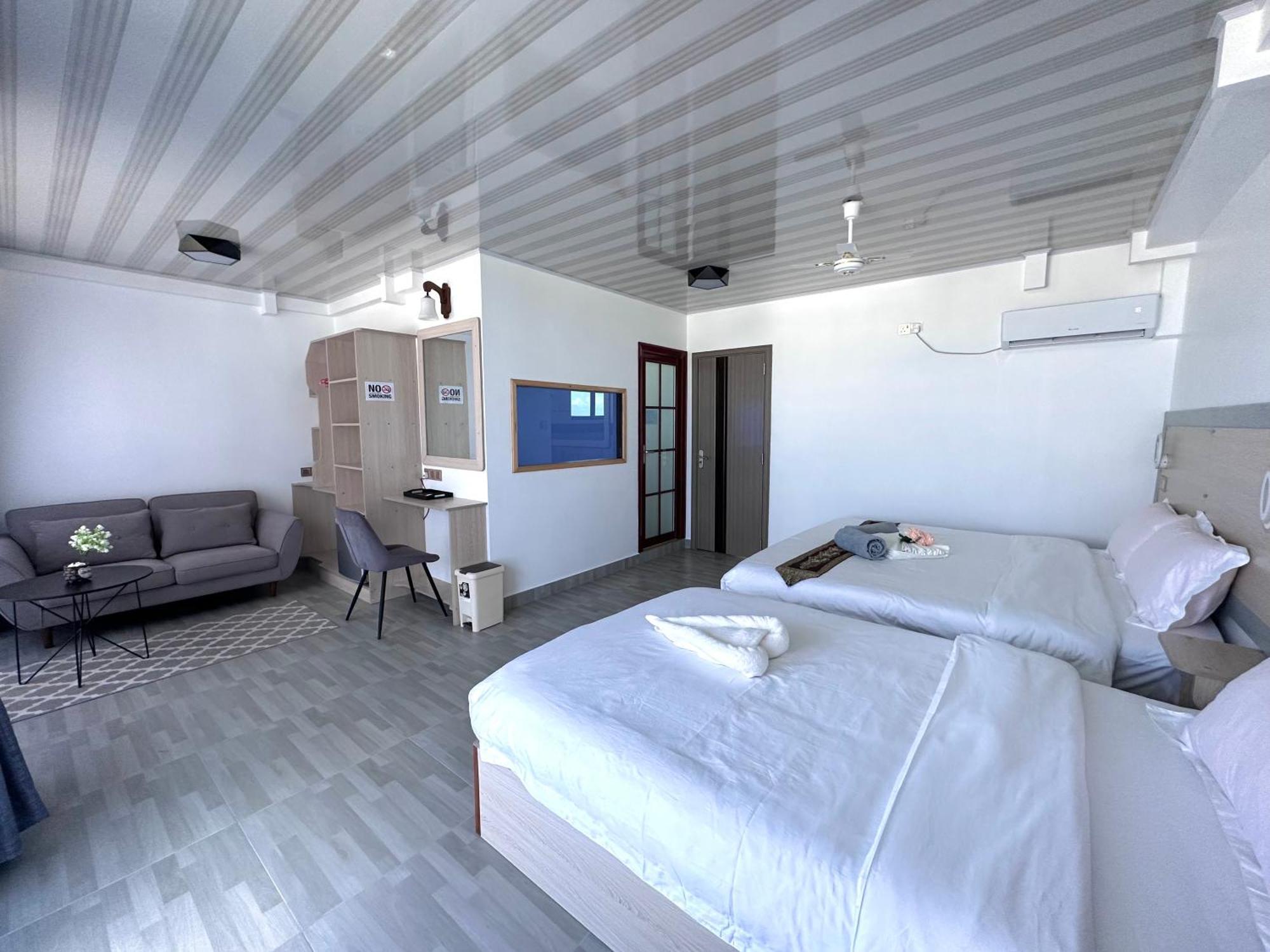 Hotel Galaxy Sunrise Sea View Fulidhoo Exteriér fotografie
