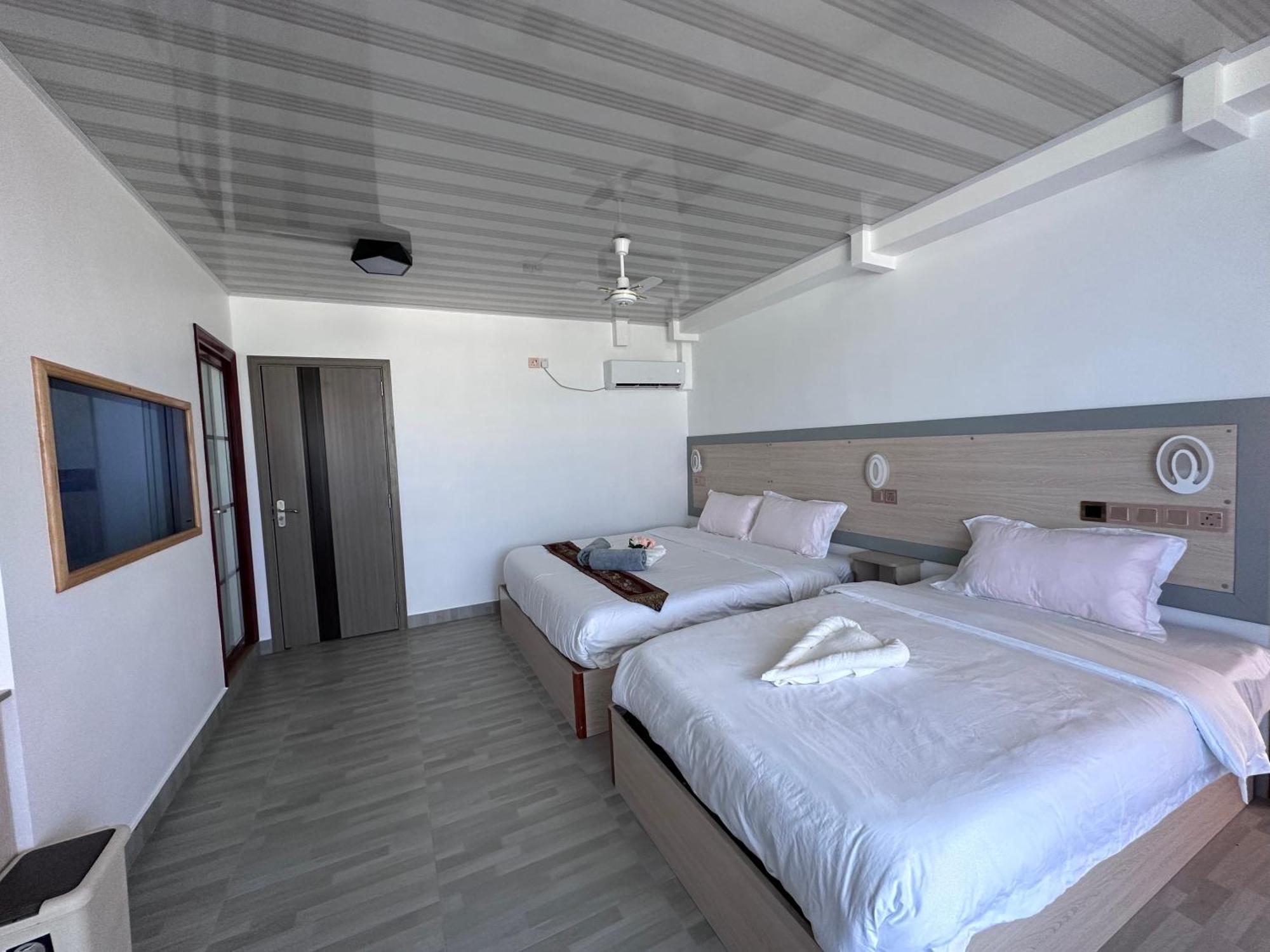 Hotel Galaxy Sunrise Sea View Fulidhoo Exteriér fotografie
