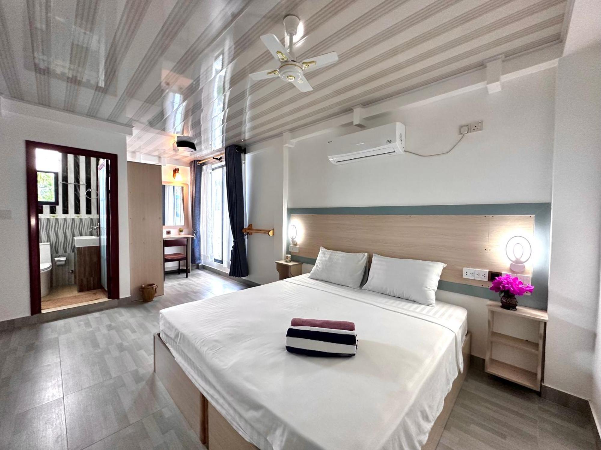 Hotel Galaxy Sunrise Sea View Fulidhoo Exteriér fotografie